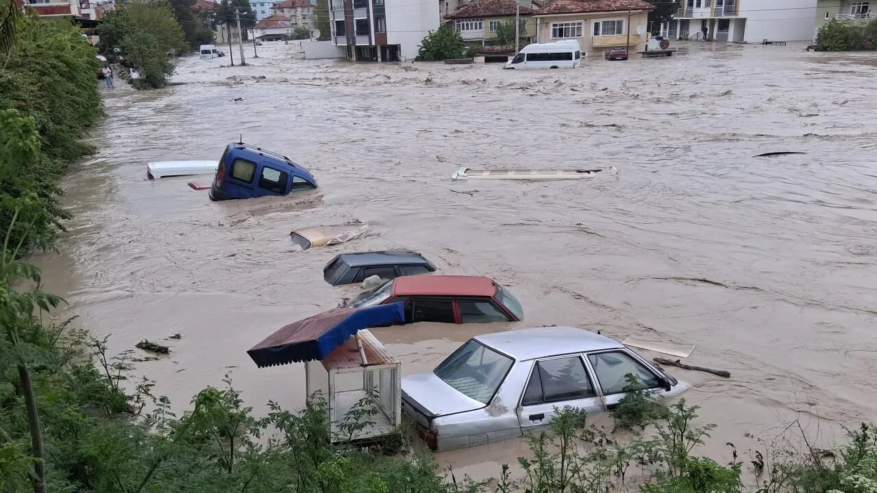 Samsun Havza'da sel felaketi: Eğitime 1 gün ara verildi